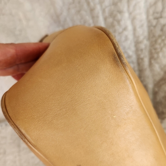 Vintage Coach  Tan Shoulder Bag - Picture 6 of 14